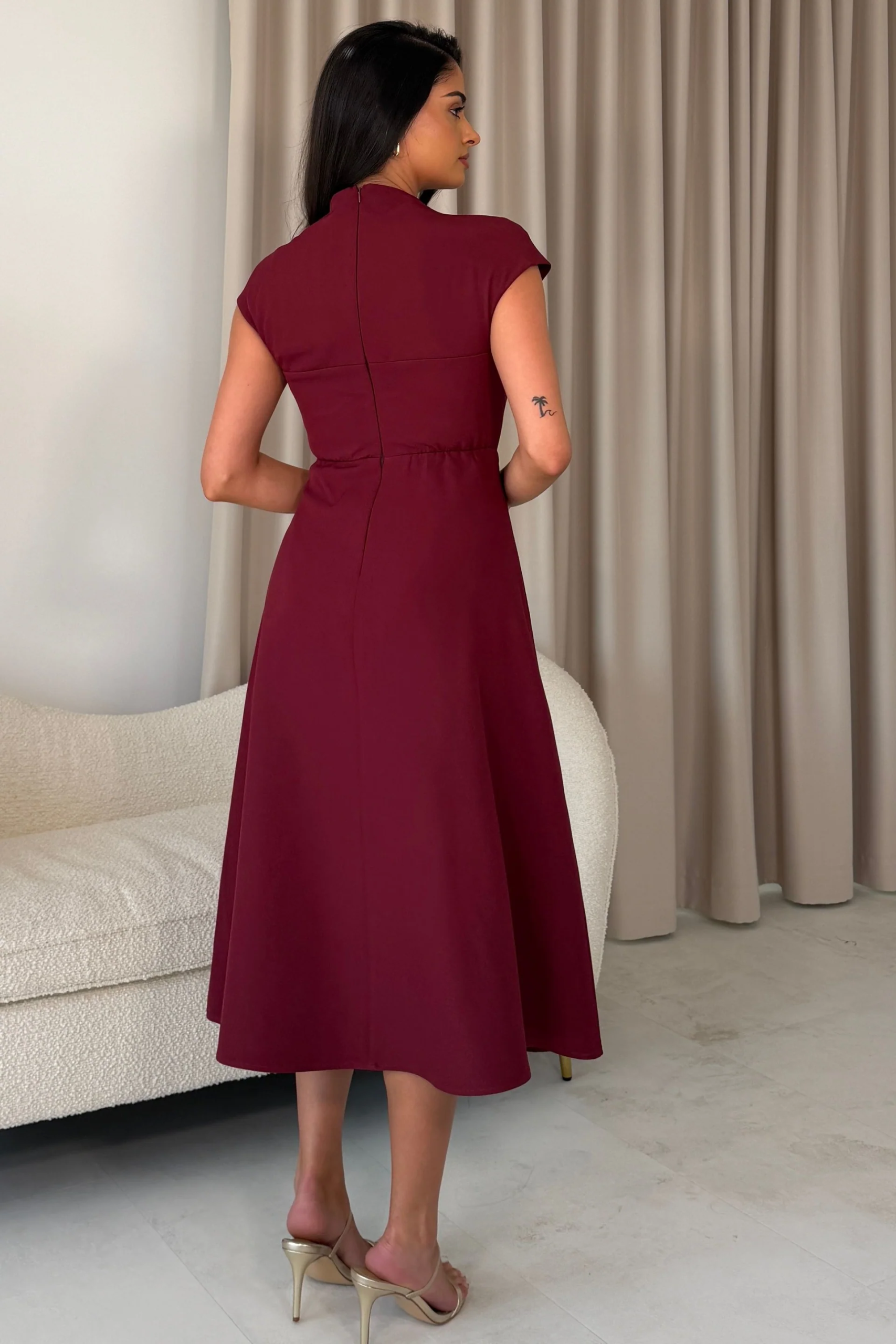 Amora Dress Wine - Image 3