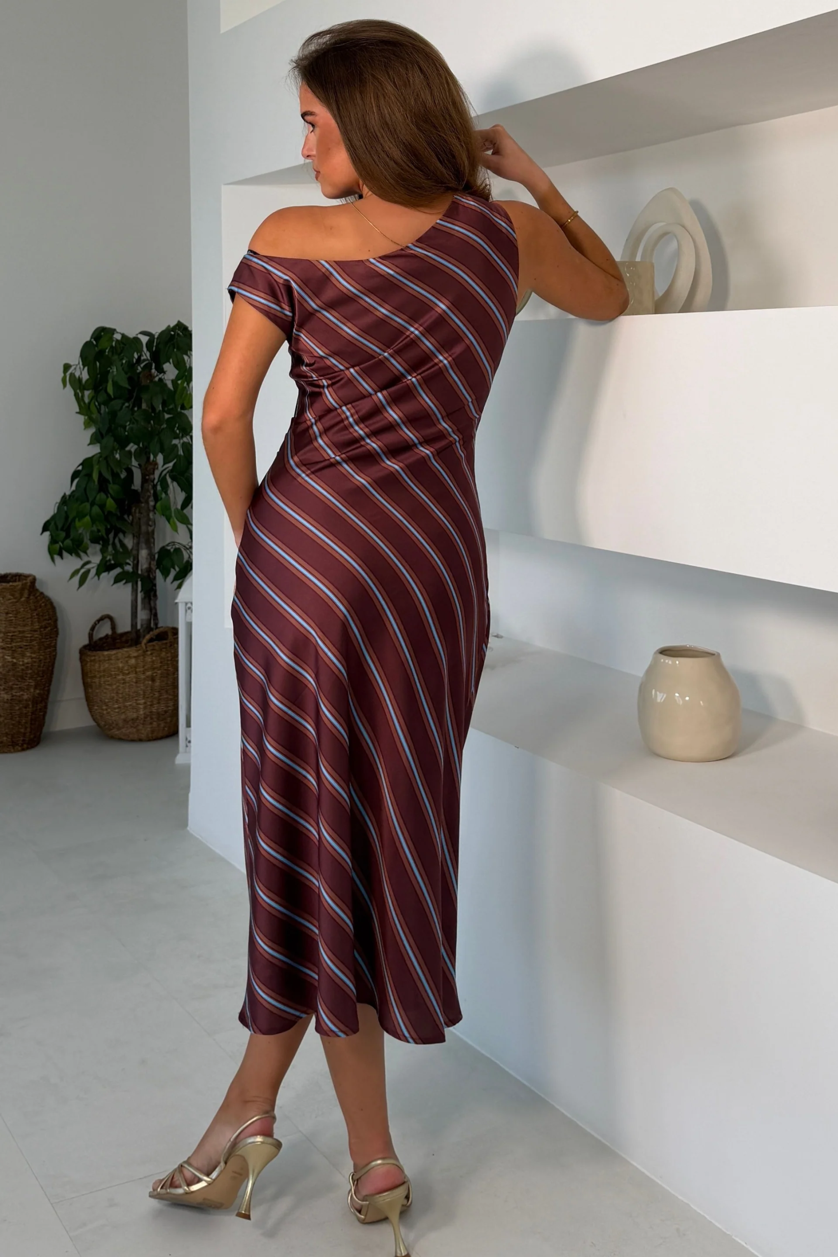 Margot Dress Wine - Image 3